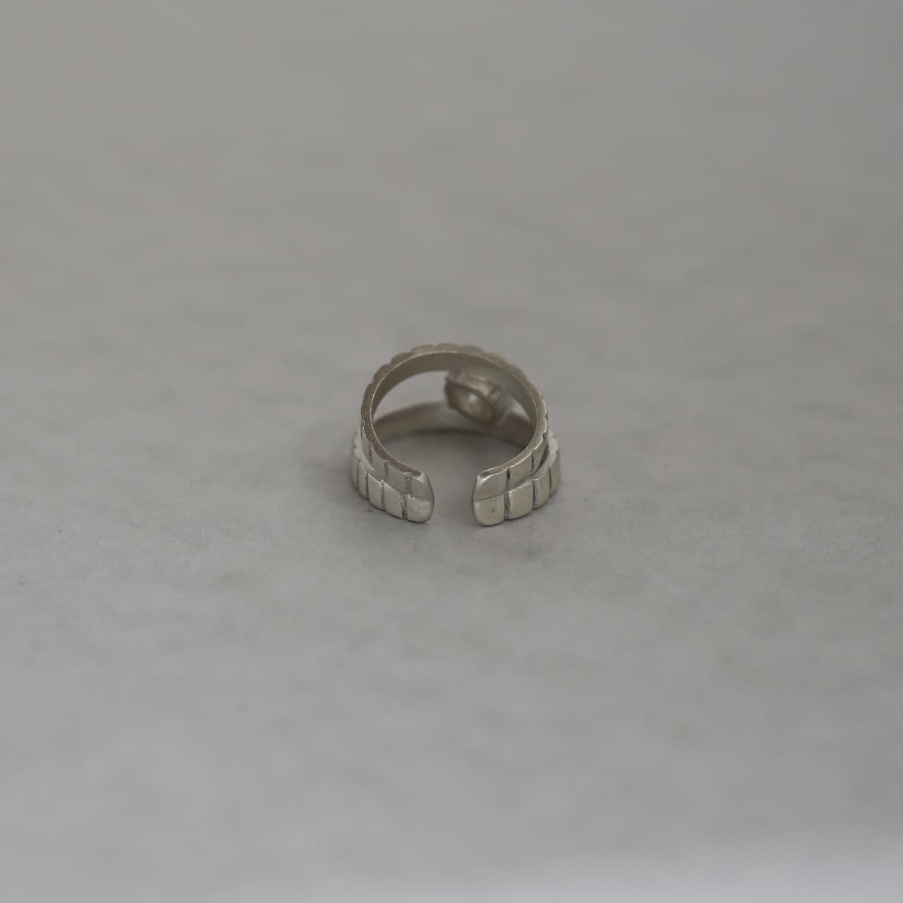 1Stone Earcuff